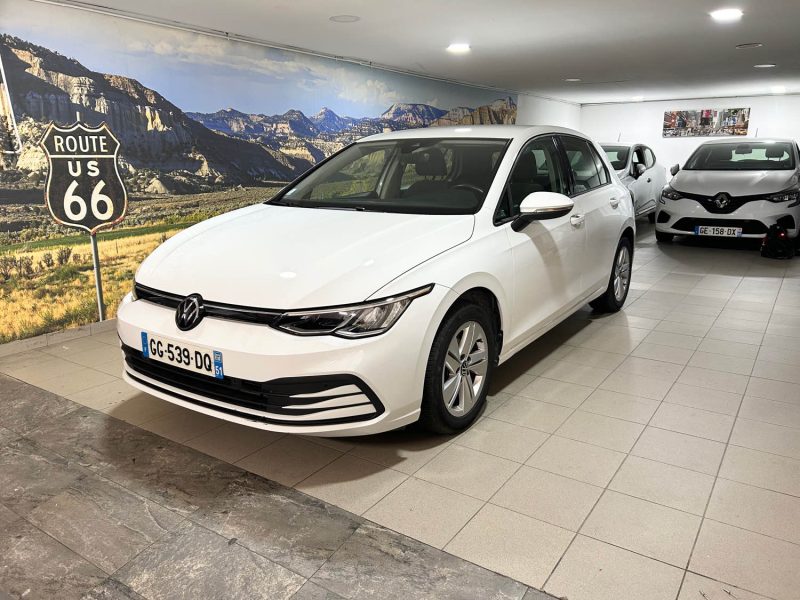 VOLKSWAGEN GOLF 8 1.0 TSI - 12V TURBO HYBRID 2022
