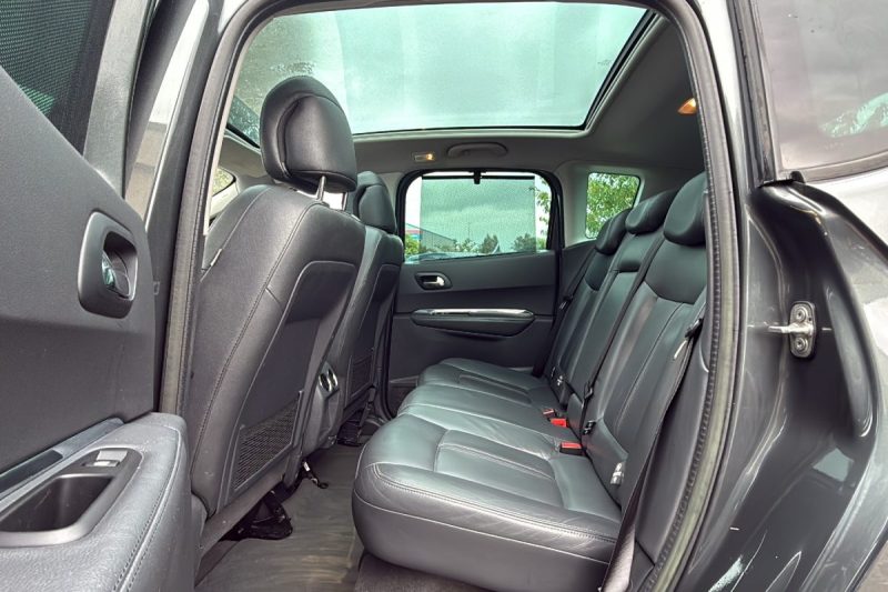 PEUGEOT 3008 1.6 HDi 112 FAP Féline BVM6 