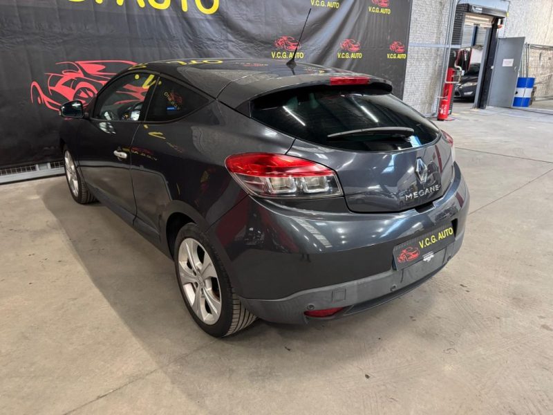 RENAULT MEGANE Coupe 1.9 DCI 130 DYNAMIQUE