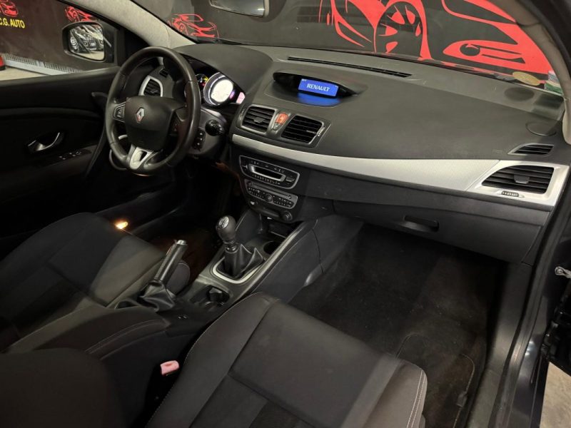 RENAULT MEGANE Coupe 1.9 DCI 130 DYNAMIQUE