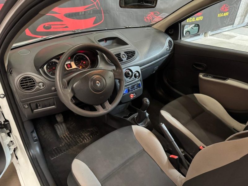 RENAULT CLIO 1.2i 16V 75ch GPL Authentique