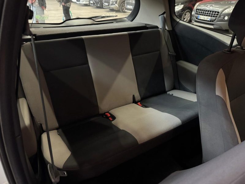 RENAULT CLIO 1.2i 16V 75ch GPL Authentique