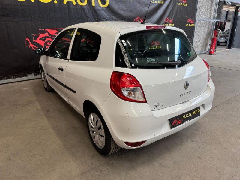 RENAULT CLIO 1.2i 16V 75ch GPL Authentique