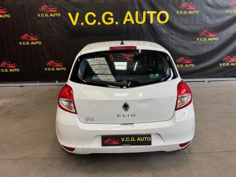 RENAULT CLIO 1.2i 16V 75ch GPL Authentique