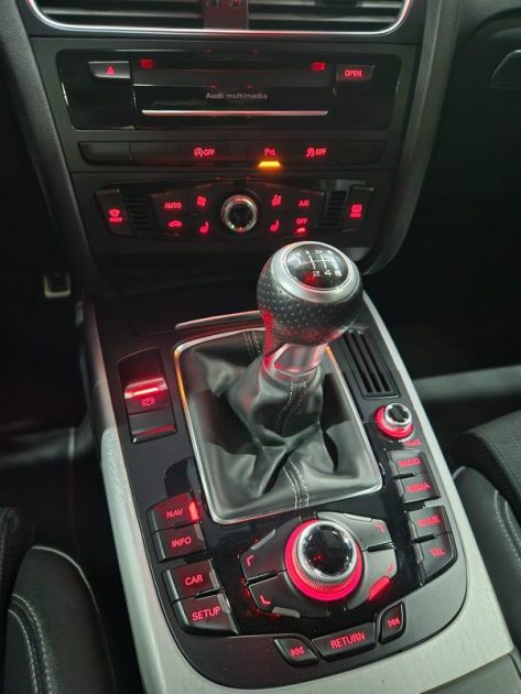 Audi A4 2015 AVANT 1.8 TFSI 170 S LINE*XENON*CUIR*ATTELAGE*