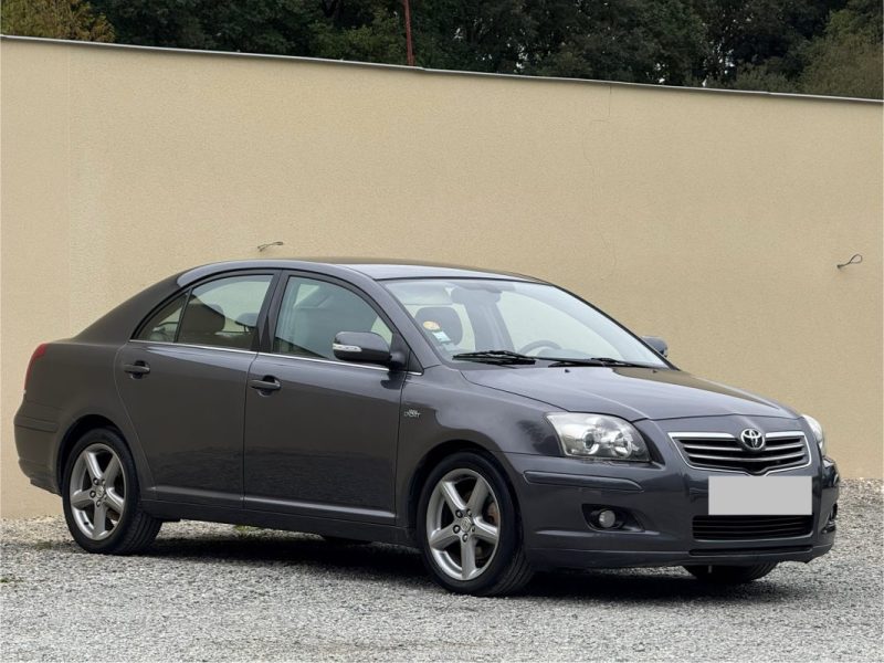 TOYOTA AVENSIS 2.2 MC 177cv D-4D CLEAN POWER 2008 175 000km
