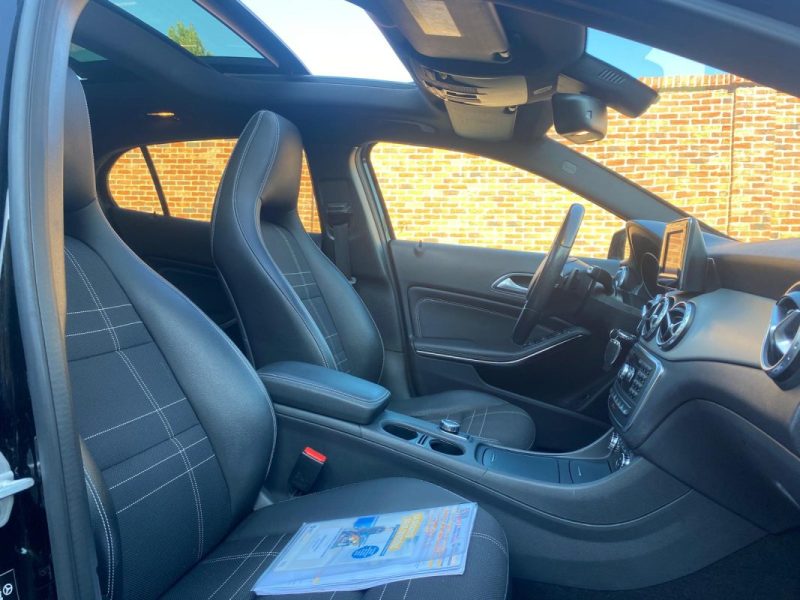MERCEDES GLA 200 CDI 4MATIC 2015 🚘 Fascination / Toit ouvrant 🌟 / Caméra 📷 / Sièges chauffants ♨️