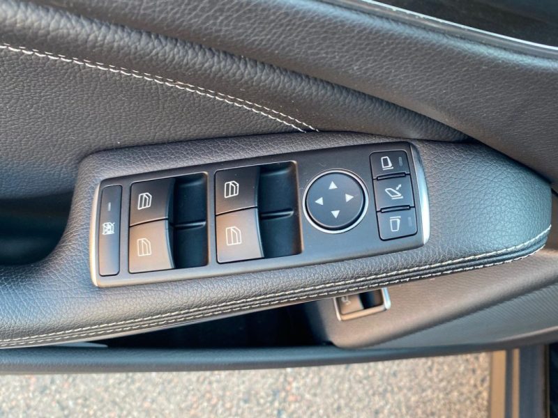 MERCEDES GLA 200 CDI 4MATIC 2015 🚘 Fascination / Toit ouvrant 🌟 / Caméra 📷 / Sièges chauffants ♨️