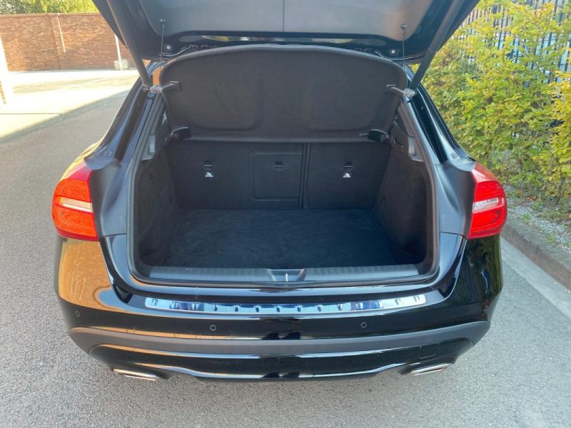 MERCEDES GLA 200 CDI 4MATIC 2015 🚘 Fascination / Toit ouvrant 🌟 / Caméra 📷 / Sièges chauffants ♨️