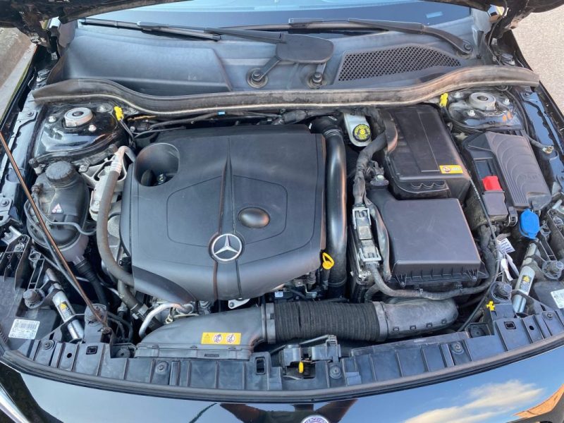 MERCEDES GLA 200 CDI 4MATIC 2015 🚘 Fascination / Toit ouvrant 🌟 / Caméra 📷 / Sièges chauffants ♨️