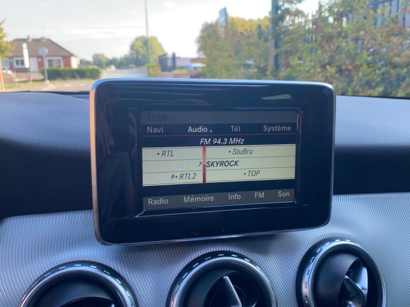 MERCEDES GLA 200 CDI 4MATIC 2015 🚘 Fascination / Toit ouvrant 🌟 / Caméra 📷 / Sièges chauffants ♨️