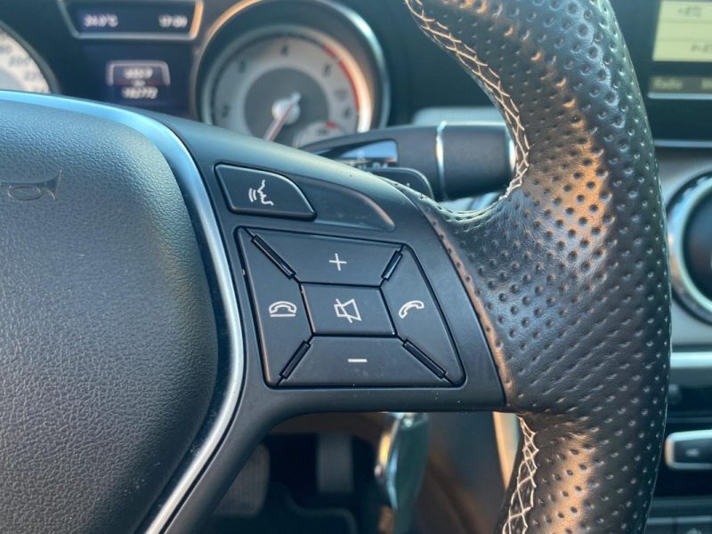 MERCEDES GLA 200 CDI 4MATIC 2015 🚘 Fascination / Toit ouvrant 🌟 / Caméra 📷 / Sièges chauffants ♨️