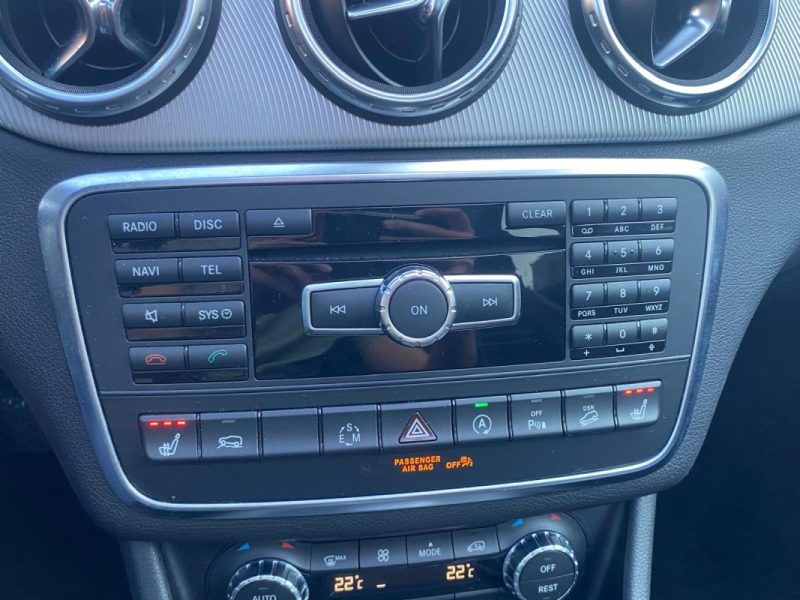 MERCEDES GLA 200 CDI 4MATIC 2015 🚘 Fascination / Toit ouvrant 🌟 / Caméra 📷 / Sièges chauffants ♨️