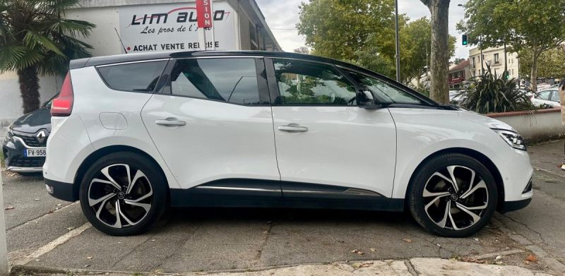 RENAULT GRAND SCENIC IV 1.7 Blue dCi 150 Intens EDC **1ère MAIN** 