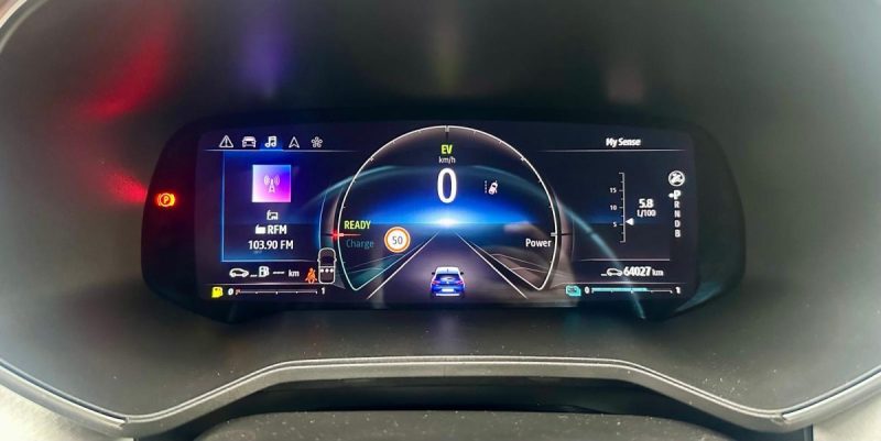 RENAULT CLIO V 1.6 E-Tech full hybrid 145 TECHNO **1ère MAIN** 