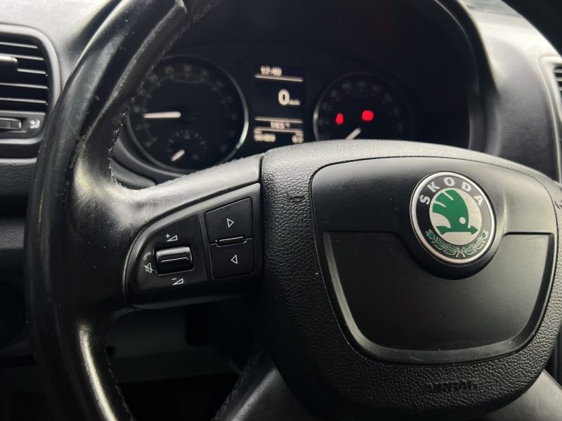 SKODA FABIA II PHASE 2 1.6 TDI 75 Cv 1ERE MAIN / 5 PORTES CLIM REGULATEUR CRIT AIR 2 - GARANTIE 1 AN