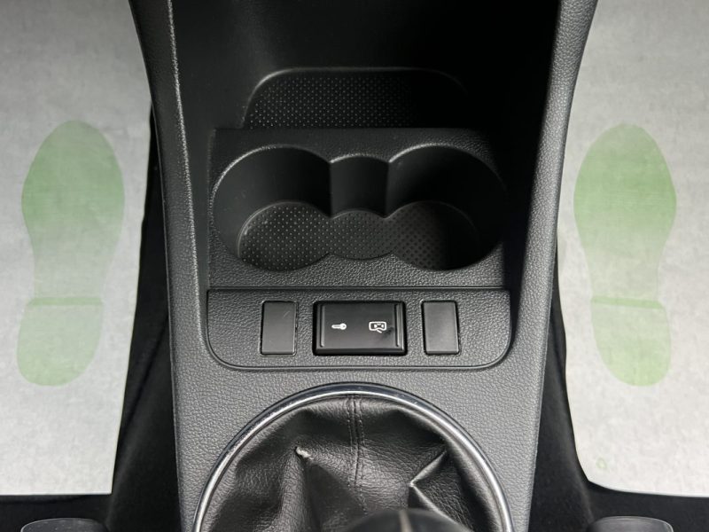 SKODA FABIA II PHASE 2 1.6 TDI 75 Cv 1ERE MAIN / 5 PORTES CLIM REGULATEUR CRIT AIR 2 - GARANTIE 1 AN