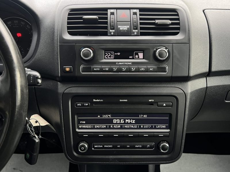 SKODA FABIA II PHASE 2 1.6 TDI 75 Cv 1ERE MAIN / 5 PORTES CLIM REGULATEUR CRIT AIR 2 - GARANTIE 1 AN