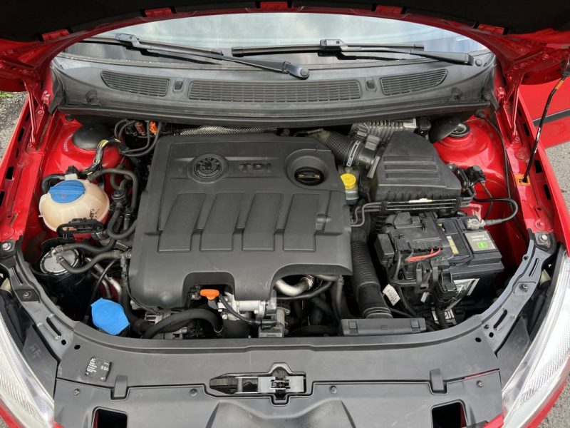 SKODA FABIA II PHASE 2 1.6 TDI 75 Cv 1ERE MAIN / 5 PORTES CLIM REGULATEUR CRIT AIR 2 - GARANTIE 1 AN