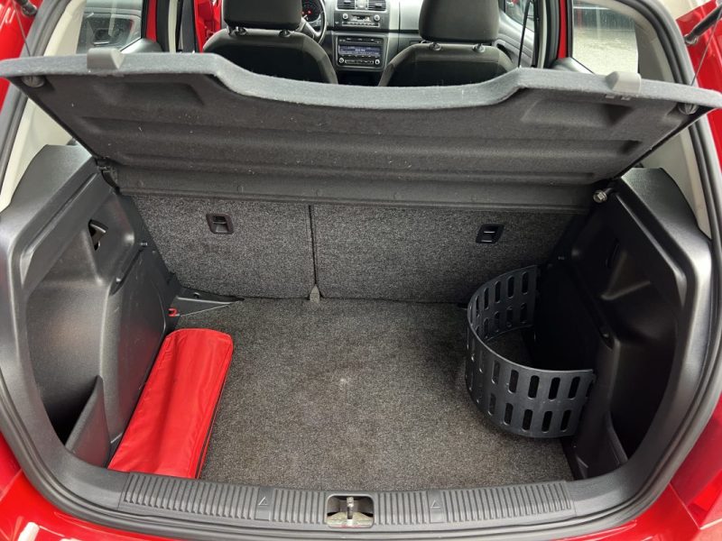 SKODA FABIA II PHASE 2 1.6 TDI 75 Cv 1ERE MAIN / 5 PORTES CLIM REGULATEUR CRIT AIR 2 - GARANTIE 1 AN