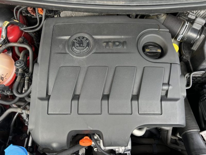 SKODA FABIA II PHASE 2 1.6 TDI 75 Cv 1ERE MAIN / 5 PORTES CLIM REGULATEUR CRIT AIR 2 - GARANTIE 1 AN