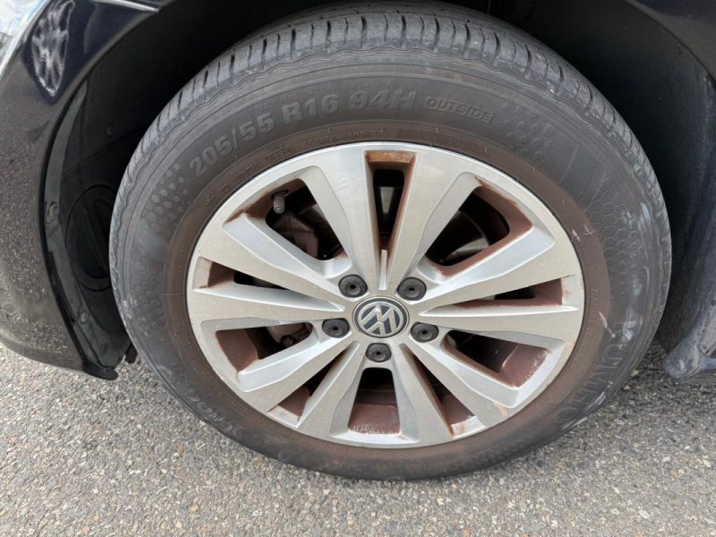 VOLKSWAGEN GOLF VII 1.6 TDI 115CH CARAT  DSG