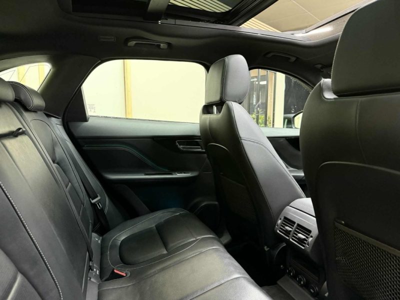 JAGUAR F-PACE 2.0D 180ch R-SPORT 4x4 BVA8 TOIT OUVRANT  2017