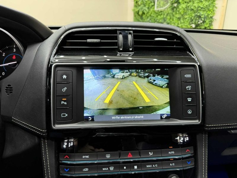 JAGUAR F-PACE 2.0D 180ch R-SPORT 4x4 BVA8 TOIT OUVRANT  2017