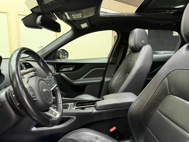 JAGUAR F-PACE 2.0D 180ch R-SPORT 4x4 BVA8 TOIT OUVRANT  2017