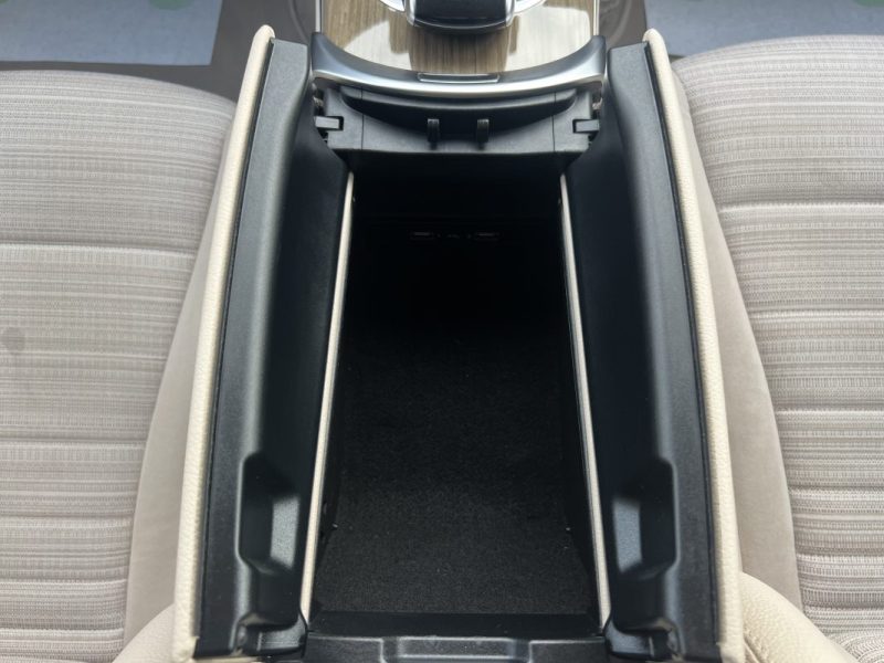 MERCEDES CLASSE C 4 IV 180 BERLINE 1.6 i CGI 156 Cv BVA7 / 36 900 Kms CRIT AIR 1 - GARANRTIE 1 AN