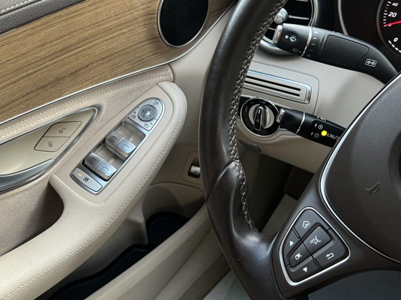 MERCEDES CLASSE C 4 IV 180 BERLINE 1.6 i CGI 156 Cv BVA7 / 36 900 Kms CRIT AIR 1 - GARANRTIE 1 AN