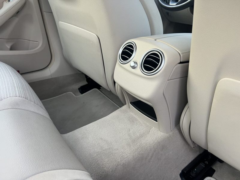 MERCEDES CLASSE C 4 IV 180 BERLINE 1.6 i CGI 156 Cv BVA7 / 36 900 Kms CRIT AIR 1 - GARANRTIE 1 AN