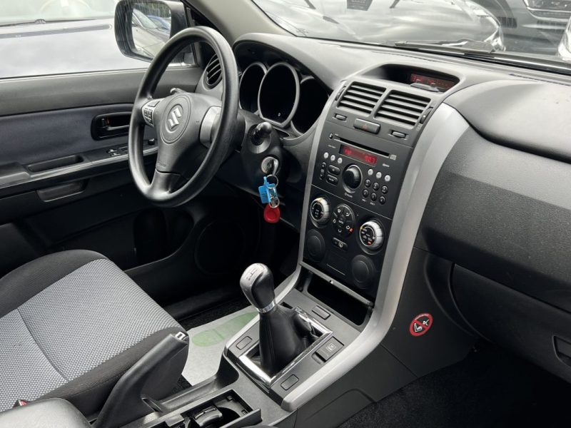 SUZUKI GRAND VITARA II 1.6 VVT 106 Cv 3 PORTES / ORIGINE FRANCE - GARANTIE 1 AN
