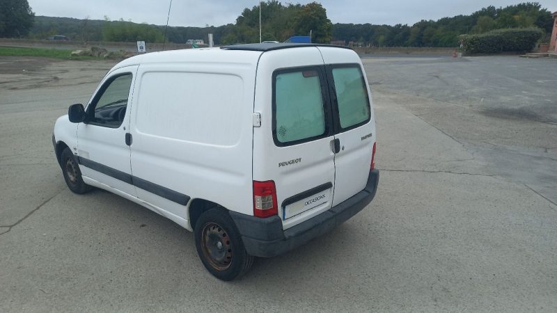 PEUGEOT PARTNER 1ER MAIN TVA Camionnette/Monospace (5_, G_) 1.6 HDi 90 (90Ch) 2008