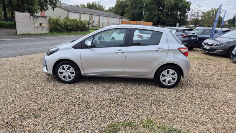 TOYOTA YARIS 69 VVT-i France Business 5p 2019