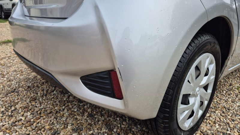 TOYOTA YARIS 69 VVT-i France Business 5p 2019