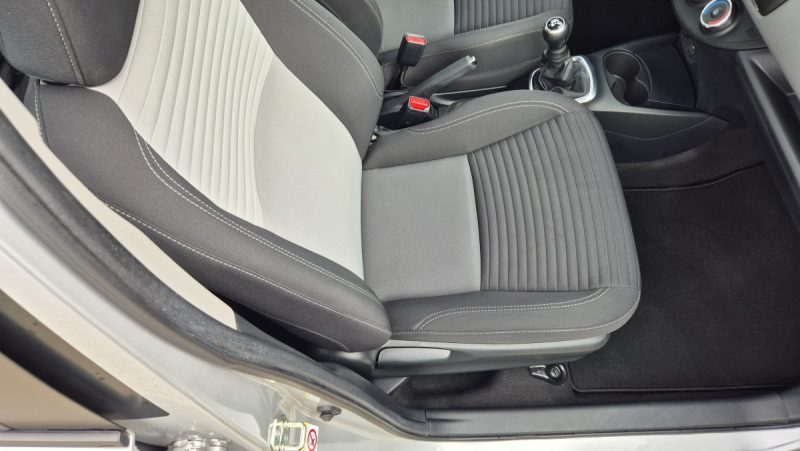 TOYOTA YARIS 69 VVT-i France Business 5p 2019