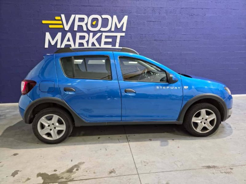 DACIA SANDERO 1.5 dCi 90ch Urban Stepway / SUIVI COMPLET