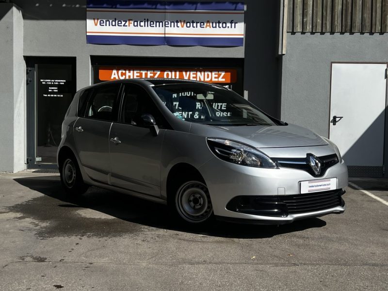 RENAULT MEGANE SCENIC DYNAMIQUE / 95 CV / BVM 2012