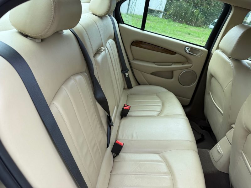 JAGUAR X-TYPE 2.0D 130CV DÉPÔT-VENTE