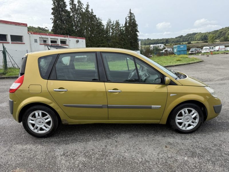 RENAULT MEGANE SCENIC SCÉNIC II (JM0/1_) 1.9 dCi (120Ch) 2005