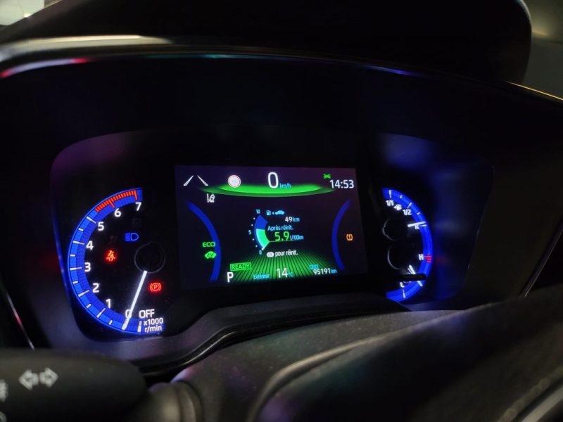 TOYOTA COROLLA TOURING SPORTS 122H DYNAMIC BUSINESS / CAMERA DE RECUL / SIEGES CHAUFFANT / SUIVI COM