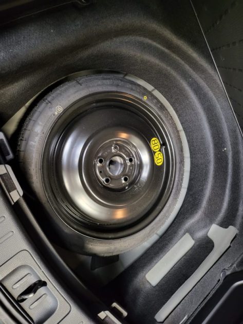 TOYOTA COROLLA TOURING SPORTS 122H DYNAMIC BUSINESS / CAMERA DE RECUL / SIEGES CHAUFFANT / SUIVI COM