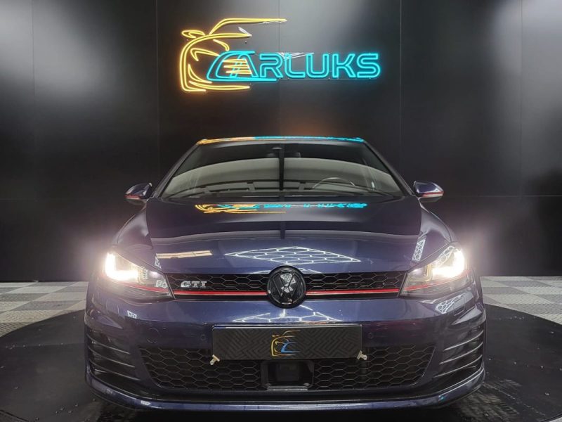 VOLKSWAGEN GOLF GTI 2.0 TSI 220 cv DSG6 