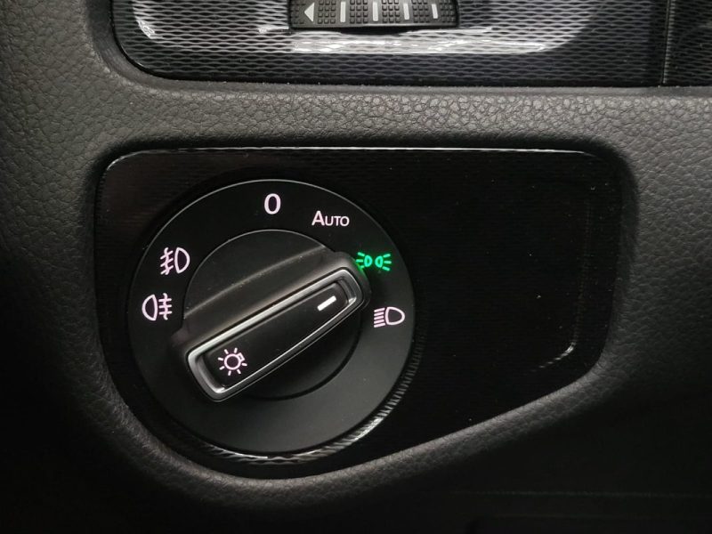 VOLKSWAGEN GOLF GTI 2.0 TSI 220 cv DSG6 