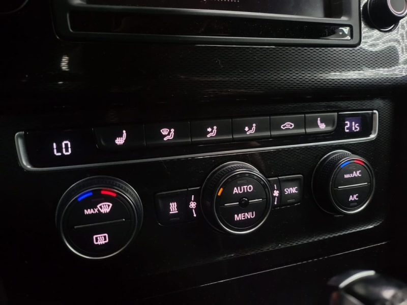 VOLKSWAGEN GOLF GTI 2.0 TSI 220 cv DSG6 