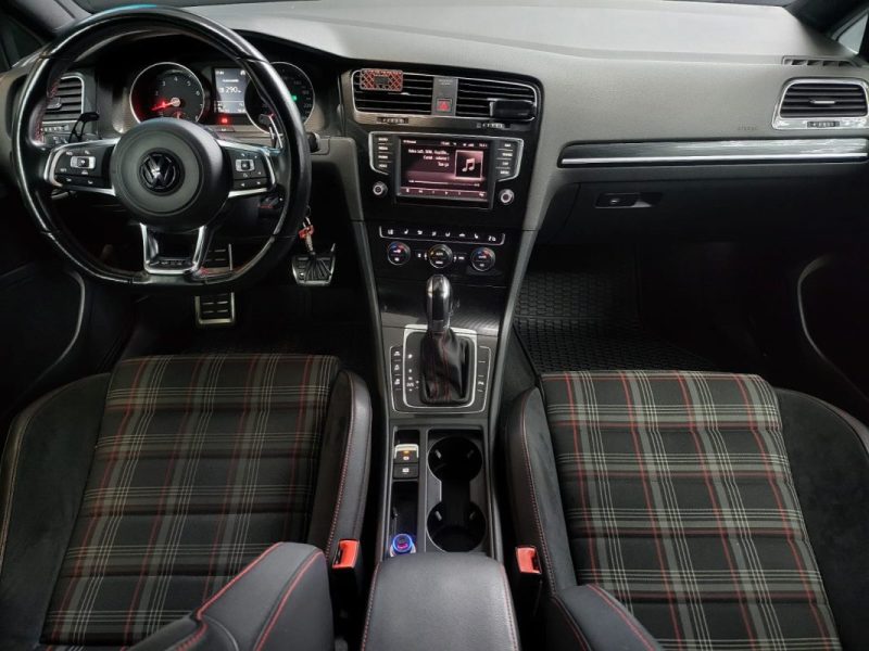 VOLKSWAGEN GOLF GTI 2.0 TSI 220 cv DSG6 