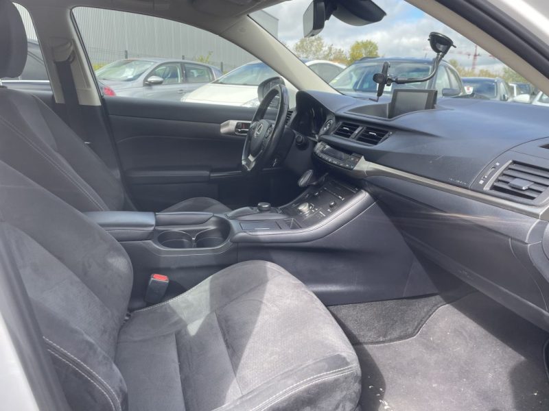 LEXUS CT200h Pack Business / Entretien Lexus - Caméra De Recul - Batterie Hybride OK