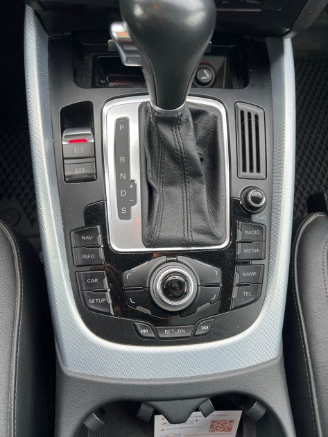 AUDI Q5 3.2 FSI V6 24V Quattro S Tronic7 270 cv Boîte auto 2012