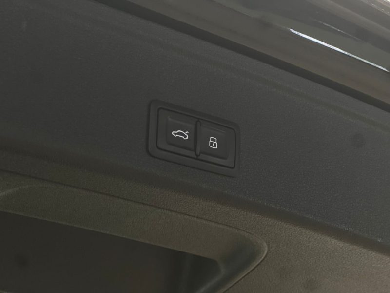 AUDI A4 AVANT 2.0 TFSI 190 CH ULTRA 